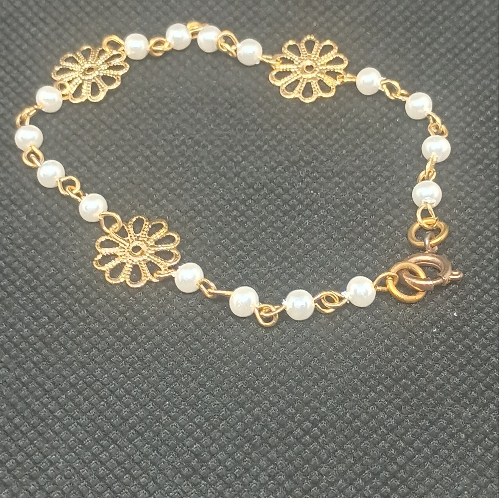 Gold and Seed Pearl Bracelet